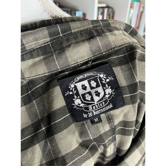 Ashley by 26 International Black Gray Plaid Collared Short Sleeve Top Medium - Picture 4 of 5